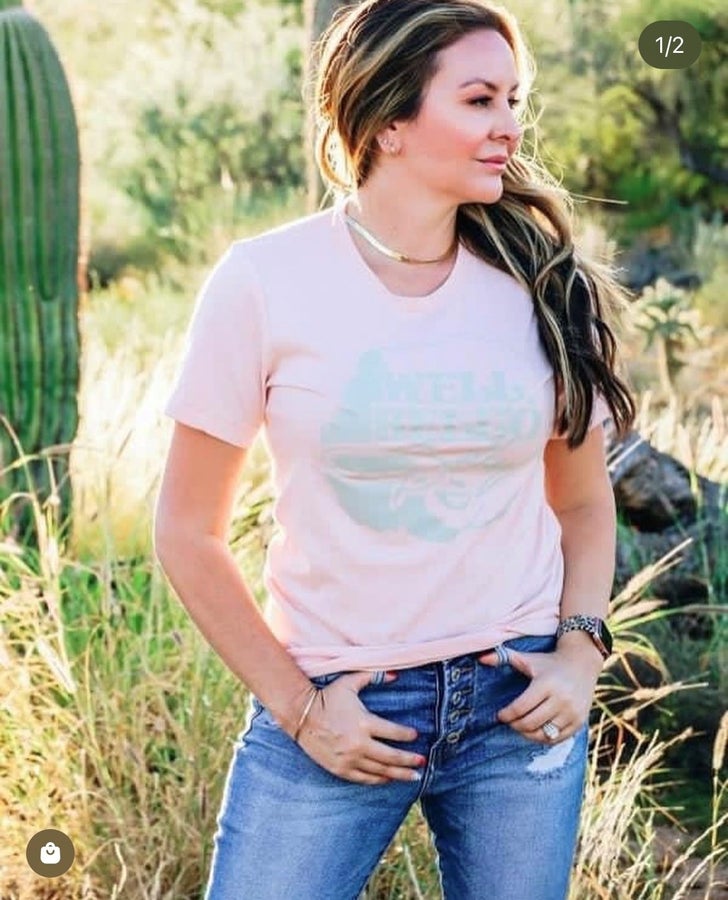 Hello Dolly Graphic Tee - Grace Boutique